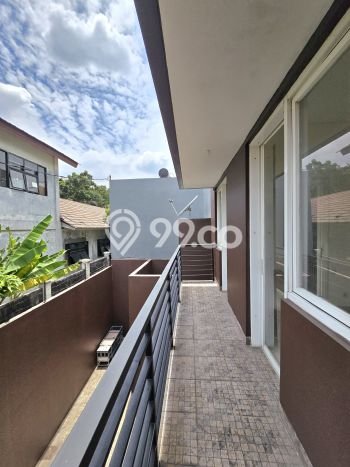 Rumah Elit Modern Siap Huni di Sektor 7-Bintaro Tangerang Selatan Rumah Elit Modern Siap Huni di Sektor 7-Bintaro Tangerang Selatan