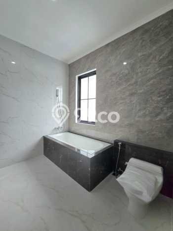 Rumah Luxury Modern Siap Huni di Sektor 7-Bintaro Tangerang Selatan Rumah Luxury Modern Siap Huni di Sektor 7-Bintaro Tangerang Selatan