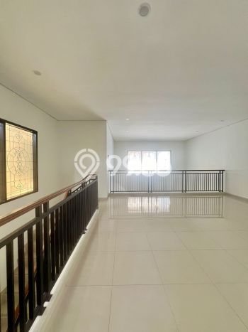 Rumah Elit Modern Siap Huni di Lebak Bulus Jakarta Selatan Rumah Elit Modern Siap Huni di Lebak Bulus Jakarta Selatan