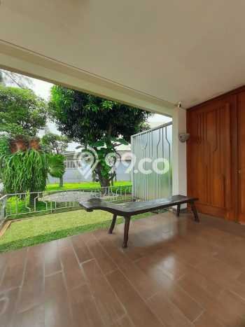 Jual Rumah Luas Elegan Dengan View Eksklusif di BSD City, Tangerang Jual Rumah Luas Elegan Dengan View Eksklusif di BSD City, Tangerang