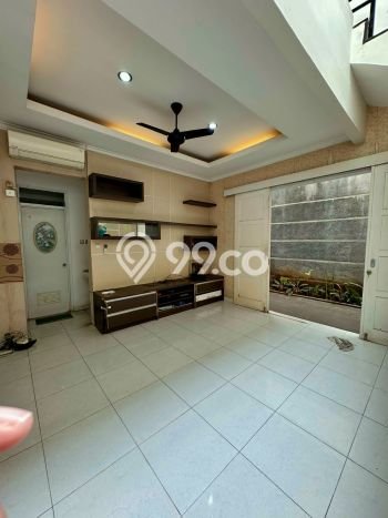 Rumah Elit LB 200m2 Siap Huni Desain Elegan di Sektor 3 - Bintaro, Tangerang Selatan Rumah Elit LB 200m2 Siap Huni Desain Elegan di Sektor 3 - Bintaro, Tangerang Selatan