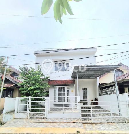 Jual Rumah Eksklusif 3 KT di Sektor 5 - Bintaro, Tangerang Selatan Jual Rumah Eksklusif 3 KT di Sektor 5 - Bintaro, Tangerang Selatan