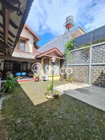 For Sale! Luxury House LT 250m2 Desain Elegan di Sektor 3 - Bintaro For Sale! Luxury House LT 250m2 Desain Elegan di Sektor 3 - Bintaro