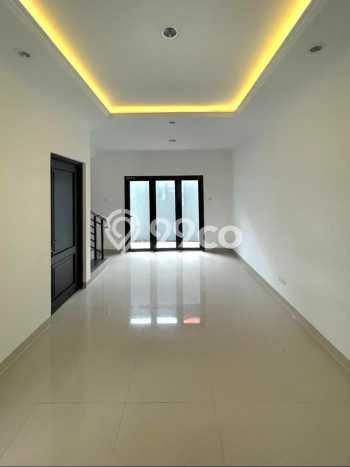 Dijual Hunian Rumah Terawat 3 KT di Sektor 3A - Bintaro, Tangerang Selatan Dijual Hunian Rumah Terawat 3 KT di Sektor 3A - Bintaro, Tangerang Selatan