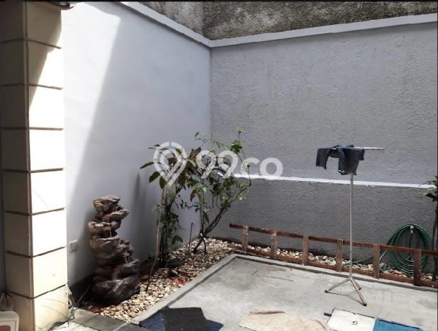 Hunian Mewah LB 200m2 Siap Huni Desain Elegan di Pondok Ranji, Tangerang Selatan Hunian Mewah LB 200m2 Siap Huni Desain Elegan di Pondok Ranji, Tangerang Selatan