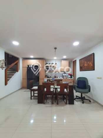 Jual Rumah Luas Elegan Dengan View Eksklusif di BSD City, Tangerang Jual Rumah Luas Elegan Dengan View Eksklusif di BSD City, Tangerang