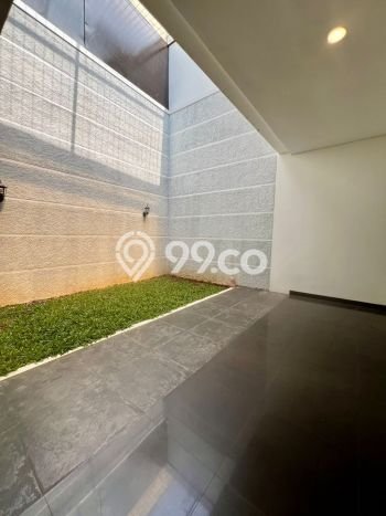Rumah Elit Modern Siap Huni di Lebak Bulus Jakarta Selatan Rumah Elit Modern Siap Huni di Lebak Bulus Jakarta Selatan