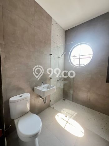 Rumah Elit Modern Siap Huni di Lebak Bulus Jakarta Selatan Rumah Elit Modern Siap Huni di Lebak Bulus Jakarta Selatan