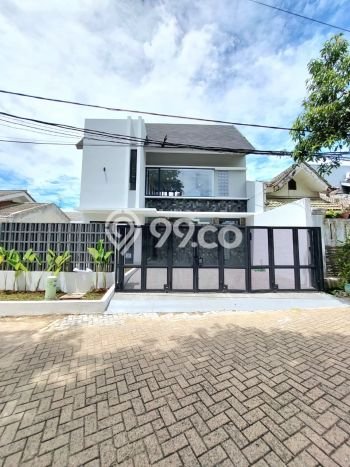 Dijual Rumah Mewah Elegan Dengan View Cantik di BSD City, Tangerang Dijual Rumah Mewah Elegan Dengan View Cantik di BSD City, Tangerang