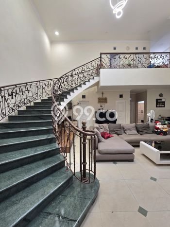 Jual Rumah Mewah Elegan Dengan View Cantik di Sektor 9-Bintaro, Tangerang Selatan Jual Rumah Mewah Elegan Dengan View Cantik di Sektor 9-Bintaro, Tangerang Selatan