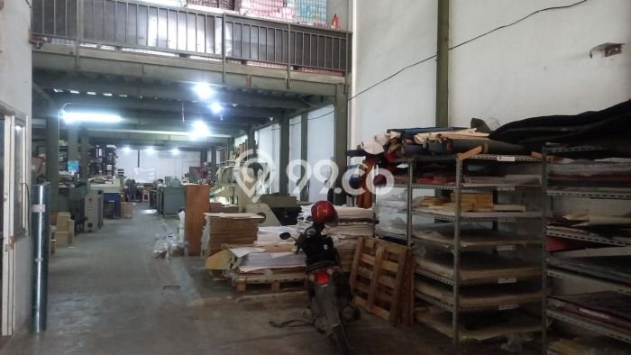 Untuk Dijual Gudang di Serpong Tangerang Selatan LT 432m2 / LB 730m2 Untuk Dijual Gudang di Serpong Tangerang Selatan LT 432m2 / LB 730m2