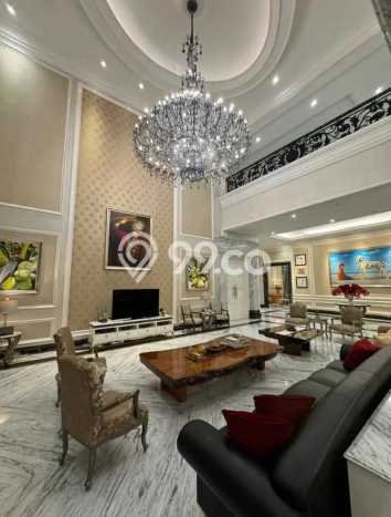 Siap Huni Hunian Elit 7 Kamar di Menteng Dekat ke Mana Saja Siap Huni Hunian Elit 7 Kamar di Menteng Dekat ke Mana Saja