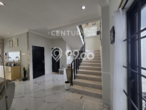 Dijual Rumah Luas Elegan Dengan View Cantik di Geger Kalong, Bandung Dijual Rumah Luas Elegan Dengan View Cantik di Geger Kalong, Bandung