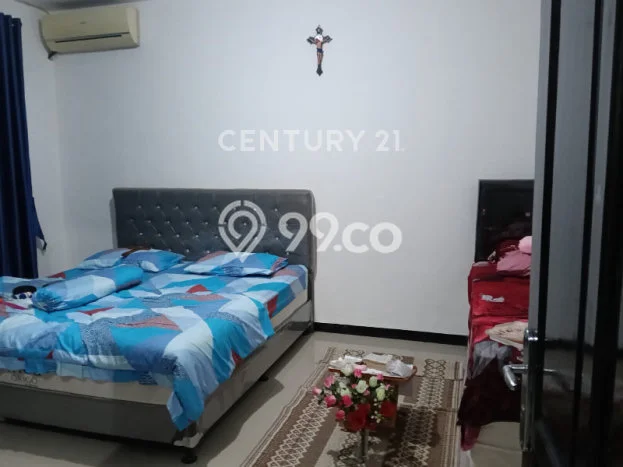 Rumah Luas Asri 5 KT Siap Pakai di Taman Kopo Indah Bandung Rumah Luas Asri 5 KT Siap Pakai di Taman Kopo Indah Bandung
