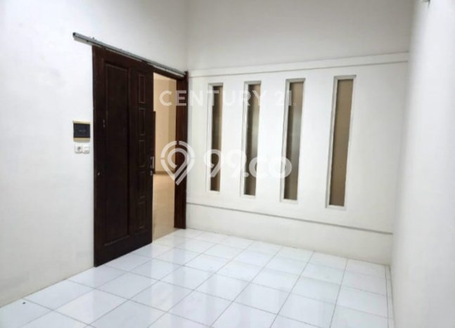 For Sale! Luxury House LT 273m2 Desain Modern di Moch Toha For Sale! Luxury House LT 273m2 Desain Modern di Moch Toha