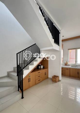 FOR SALE! Vila di , Luas 138m2m², Akses ke Pusat Kota FOR SALE! Vila di , Luas 138m2m², Akses ke Pusat Kota