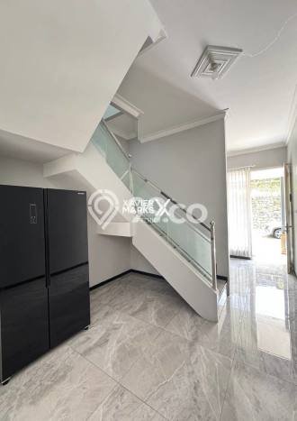 Hunian Cantik Minimalis Lb 135m2 di Lowokwaru, Malang Hunian Cantik Minimalis Lb 135m2 di Lowokwaru, Malang
