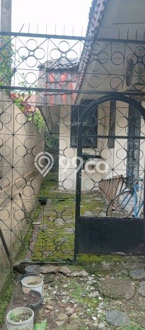 For Sale! Luxury House LT 375m2 Desain Elegan di Pondok Gede For Sale! Luxury House LT 375m2 Desain Elegan di Pondok Gede