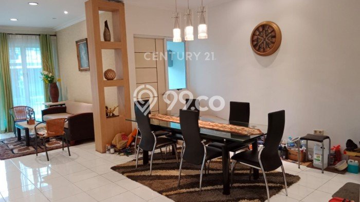Ready to Use! Luxury House LT 200m2 Desain Modern di Kota Wisata Ready to Use! Luxury House LT 200m2 Desain Modern di Kota Wisata