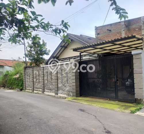 Hunian Mewah LB 440m2 Siap Pakai Desain Elegan di Cijerah, Bandung Hunian Mewah LB 440m2 Siap Pakai Desain Elegan di Cijerah, Bandung
