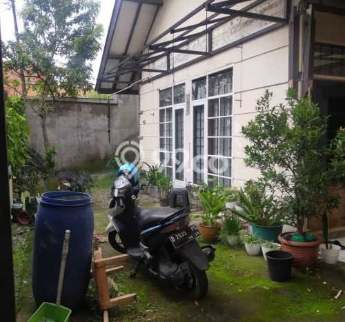 Hunian Mewah LB 440m2 Siap Pakai Desain Elegan di Cijerah, Bandung Hunian Mewah LB 440m2 Siap Pakai Desain Elegan di Cijerah, Bandung