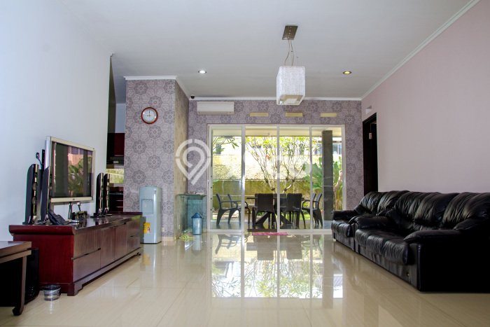 Ready to Use! Premium House LT 360m2 Desain Modern di Bojongsari Ready to Use! Premium House LT 360m2 Desain Modern di Bojongsari