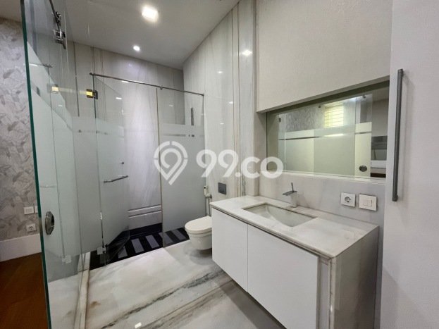 Siap Huni Hunian Elit 5 Kamar di Penjaringan Dekat ke Mana Pun Siap Huni Hunian Elit 5 Kamar di Penjaringan Dekat ke Mana Pun