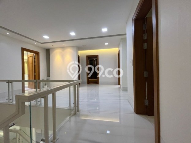Siap Huni Hunian Elit 5 Kamar di Penjaringan Dekat ke Mana Pun Siap Huni Hunian Elit 5 Kamar di Penjaringan Dekat ke Mana Pun