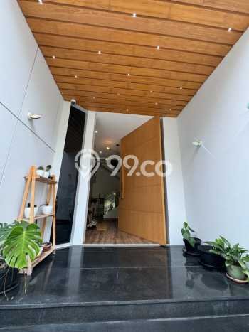 Hunian Mewah Siap Huni LT 153m2 di Penjaringan, Jakarta Utara Hunian Mewah Siap Huni LT 153m2 di Penjaringan, Jakarta Utara