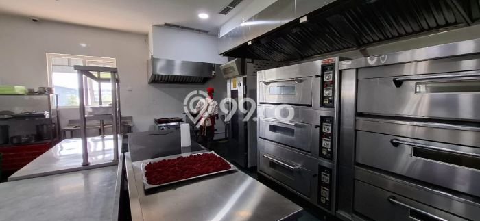 Area Ramai! Gudang Dijual di Tangerang untuk Bisnis Luas Bangunan 1995m2 Area Ramai! Gudang Dijual di Tangerang untuk Bisnis Luas Bangunan 1995m2