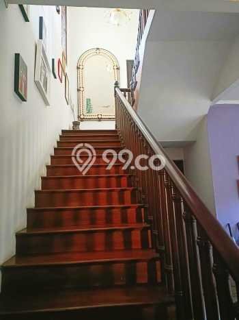 Rumah Elit Modern Siap Huni di Bintaro Jakarta Selatan Rumah Elit Modern Siap Huni di Bintaro Jakarta Selatan