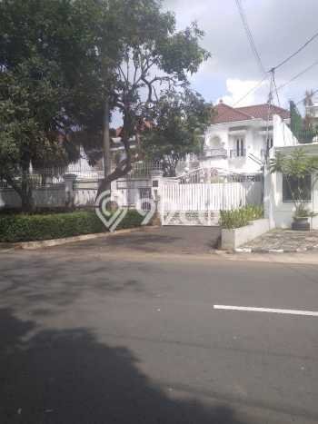 Hunian Super Elit dengan Akses Paling Strategis di Lebak Bulus, Jakarta Selatan Hunian Super Elit dengan Akses Paling Strategis di Lebak Bulus, Jakarta Selatan