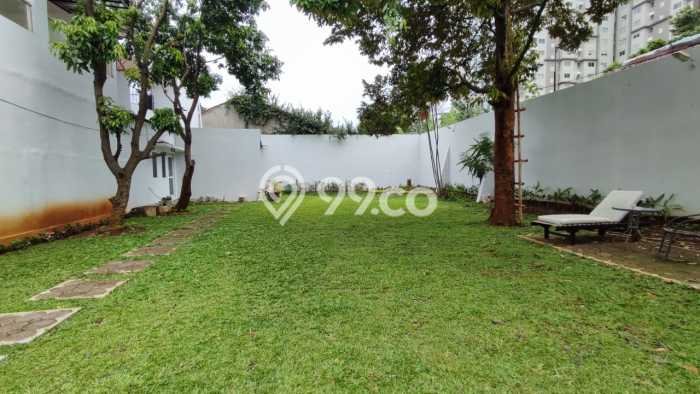 Rumah Luxury Modern Siap Huni di Cipulir Jakarta Selatan Rumah Luxury Modern Siap Huni di Cipulir Jakarta Selatan