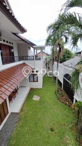 Rumah Luxury Modern Siap Huni di Cipulir Jakarta Selatan Rumah Luxury Modern Siap Huni di Cipulir Jakarta Selatan