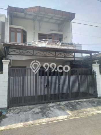 Rumah Elit LB 130m2 Siap Pakai Desain Elegan di Pondok Indah, Jakarta Selatan Rumah Elit LB 130m2 Siap Pakai Desain Elegan di Pondok Indah, Jakarta Selatan