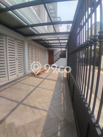 Rumah Elit LB 600m2 Siap Pakai Desain Elegan di Cipete, Jakarta Selatan Rumah Elit LB 600m2 Siap Pakai Desain Elegan di Cipete, Jakarta Selatan