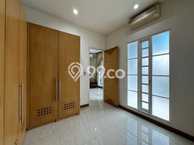 Hunian Modern Dikontrakkan 4 Kamar di Menteng Boleh Nego Hunian Modern Dikontrakkan 4 Kamar di Menteng Boleh Nego