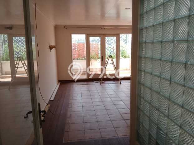 Rumah Elit Modern Tanpa Renovasi di Permata Hijau Jakarta Selatan Rumah Elit Modern Tanpa Renovasi di Permata Hijau Jakarta Selatan