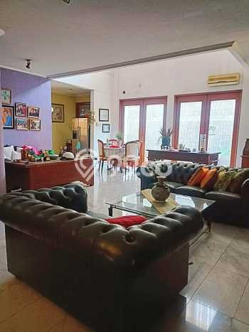 Rumah Elit Modern Siap Huni di Bintaro Jakarta Selatan Rumah Elit Modern Siap Huni di Bintaro Jakarta Selatan
