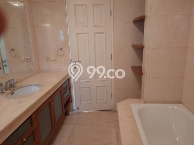 NEW LISTING! Rumah di Kebayoran Baru, Siap Huni, 4 KM, Dekat Kebayoran Baru, Jakarta Selatan, Jakarta Selatan, LT 800m2m² LB 600m2m² NEW LISTING! Rumah di Kebayoran Baru, Siap Huni, 4 KM, Dekat Kebayoran Baru, Jakarta Selatan, Jakarta Selatan, LT 800m2m² LB 600m2m²