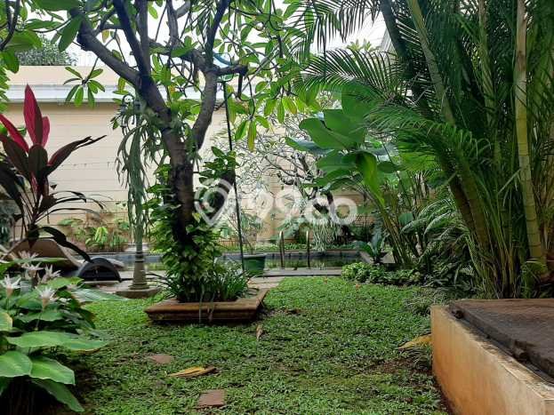 Dijual Rumah Premium dengan Fasilitas Sekitar Komplit di Kebayoran Lama, Jakarta Selatan Dijual Rumah Premium dengan Fasilitas Sekitar Komplit di Kebayoran Lama, Jakarta Selatan