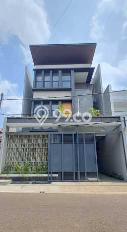 For Sale! Luxury House LT 120m2 Desain Elegan di Pondok Indah For Sale! Luxury House LT 120m2 Desain Elegan di Pondok Indah