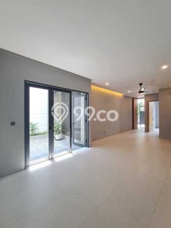 For Sale! Luxury House LT 120m2 Desain Elegan di Pondok Indah For Sale! Luxury House LT 120m2 Desain Elegan di Pondok Indah