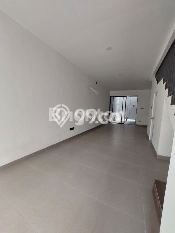 Dijual Rumah Modern 4 KT di Green Ville, Jakarta Barat Dijual Rumah Modern 4 KT di Green Ville, Jakarta Barat