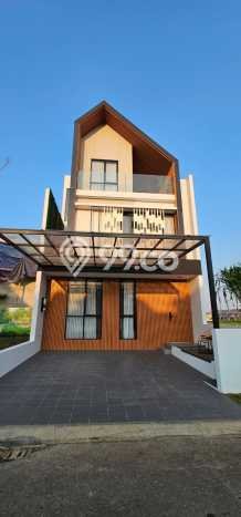 Rumah Elit LB 120m2 Siap Huni Desain Elegan di Jakarta Garden City, Jakarta Timur Rumah Elit LB 120m2 Siap Huni Desain Elegan di Jakarta Garden City, Jakarta Timur