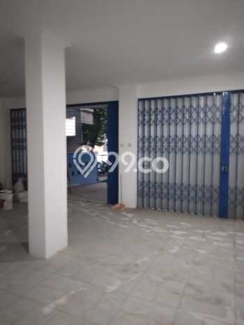 AREA KOMERSIAL! Ruko For Rent Kawasan Cakung, Luas 150m², Akses Strategis, Ready Operasi AREA KOMERSIAL! Ruko For Rent Kawasan Cakung, Luas 150m², Akses Strategis, Ready Operasi