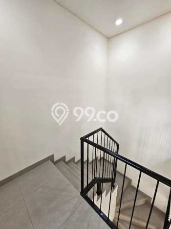 Rumah Minimalis 4 KT di Jakarta Garden City Jakarta Timur Semi Furnished Rumah Minimalis 4 KT di Jakarta Garden City Jakarta Timur Semi Furnished