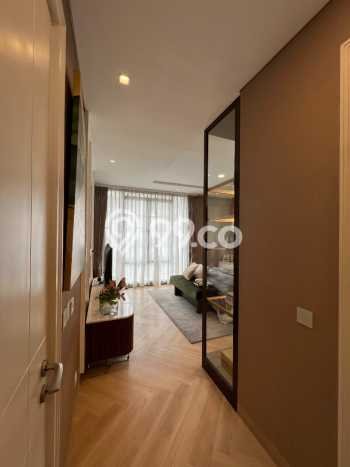Rumah Mewah LB 180m2 Siap Huni Desain Elegan di Klender, Jakarta Timur Rumah Mewah LB 180m2 Siap Huni Desain Elegan di Klender, Jakarta Timur
