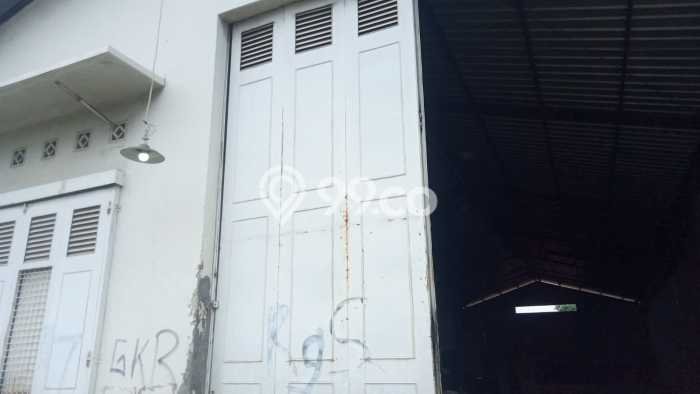 Gudang Bagus Dijual LB 79m2 Lokasi Strategis Cirebon Area Cocok untuk Berbisnis Gudang Bagus Dijual LB 79m2 Lokasi Strategis Cirebon Area Cocok untuk Berbisnis