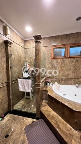 Dijual Rumah Luas Megah Dengan View Cantik di Sunter, Jakarta Utara Dijual Rumah Luas Megah Dengan View Cantik di Sunter, Jakarta Utara